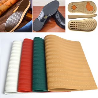 Dán đế giày bằng miếng dán cao su
