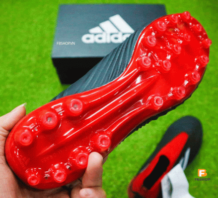 Giày bóng đá Adidas không dây Predator