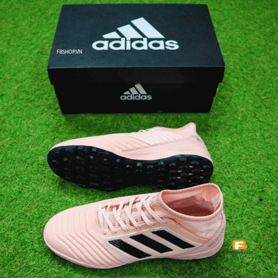 Giày bóng đá vân nổi Adidas Predator hồng 