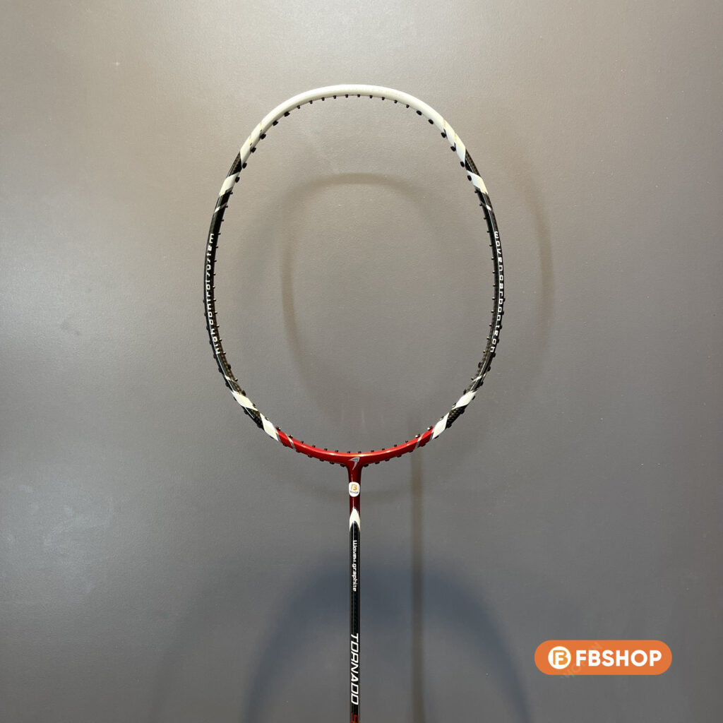 Vợt cầu lông Flypower Tornado 900 |