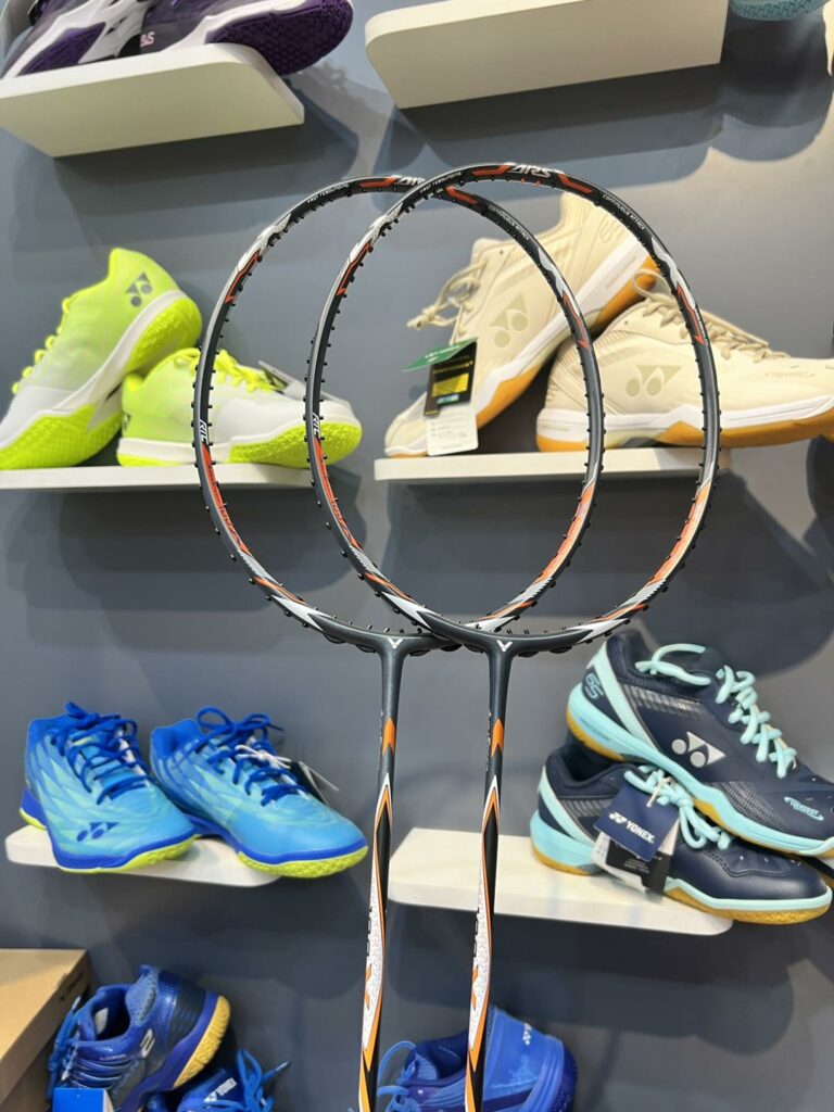 Vợt Victor AuraSpeed 100X
