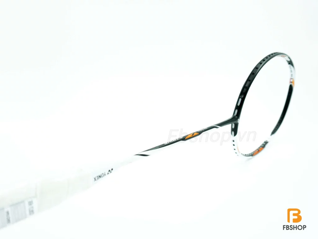 Vợt cầu lông Yonex màu trắng Duora Z-Strike