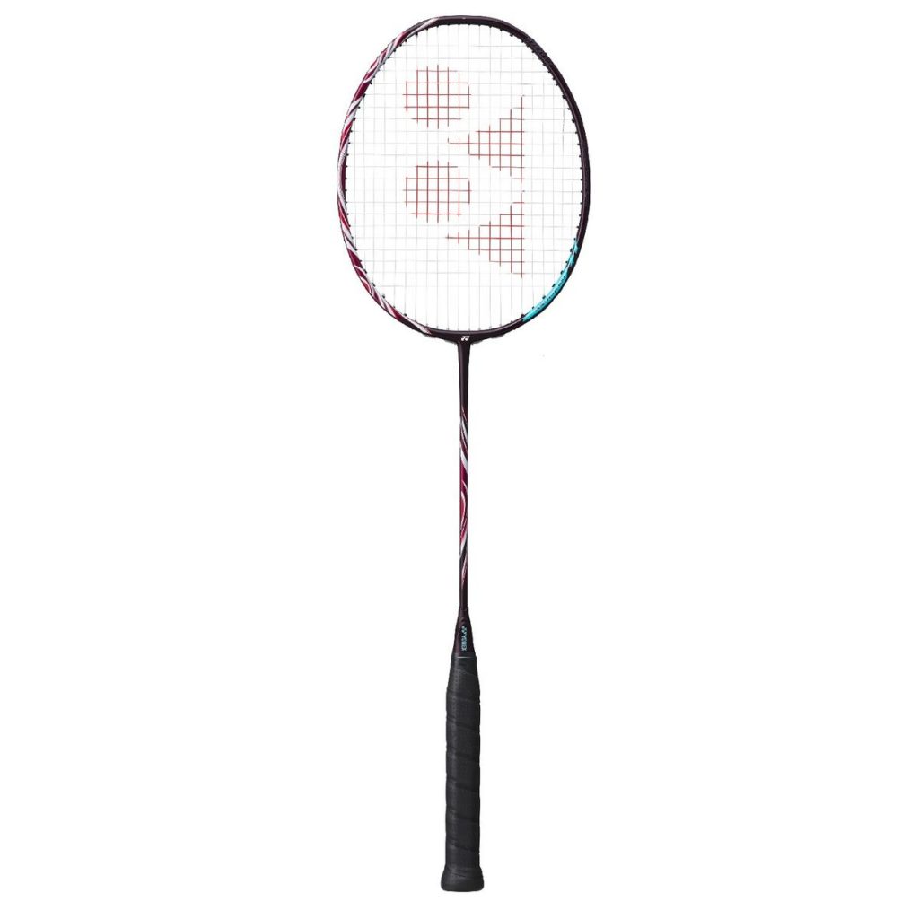 Vợt cầu lông Yonex có phải lựa chọn xứng đáng cho lông thủ?