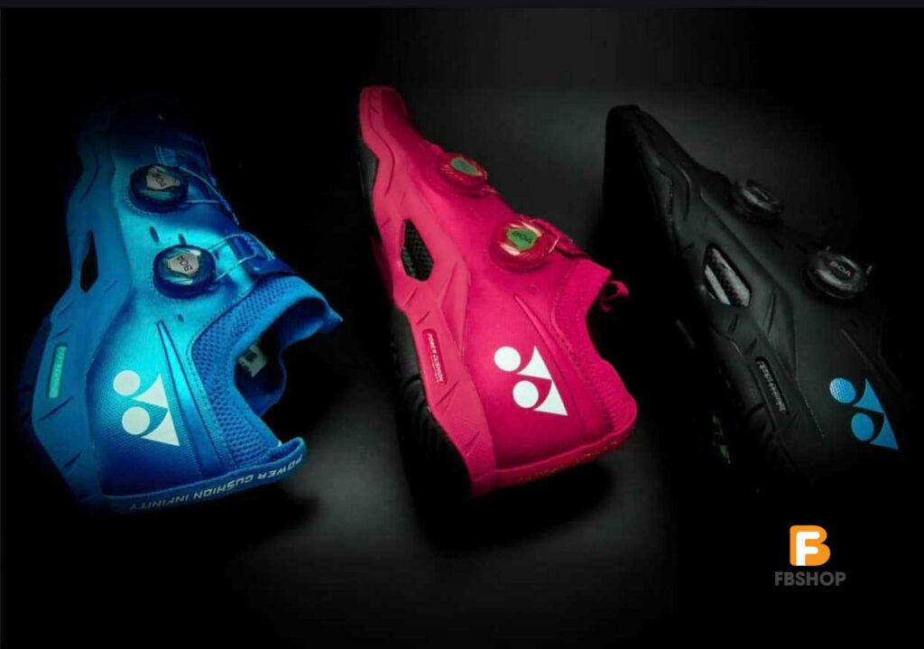 Giày cầu lông Yonex