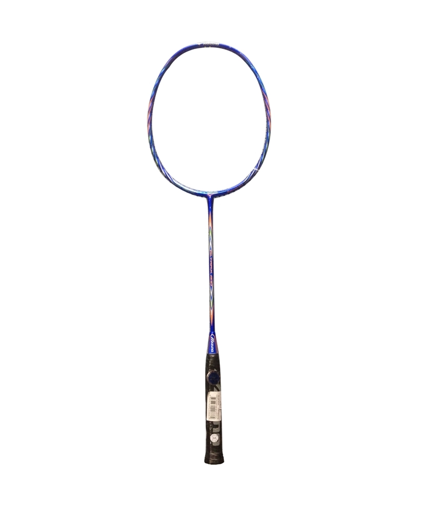 Mizuno Altrax 800 được thiết kế với công nghệ tiên tiến và chất liệu cao cấp