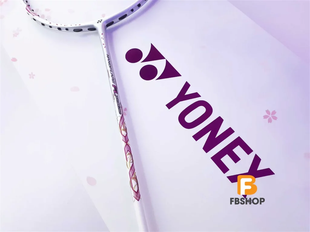 Top 5 vợt cầu lông Yonex màu hồng cho hội chị em
