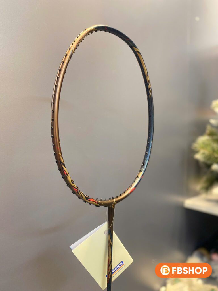 Vợt Victor Thruster Ryuga Wukong