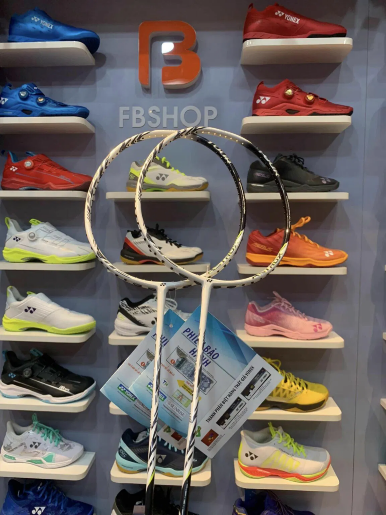 Vợt yonex Astrox 99 Tour