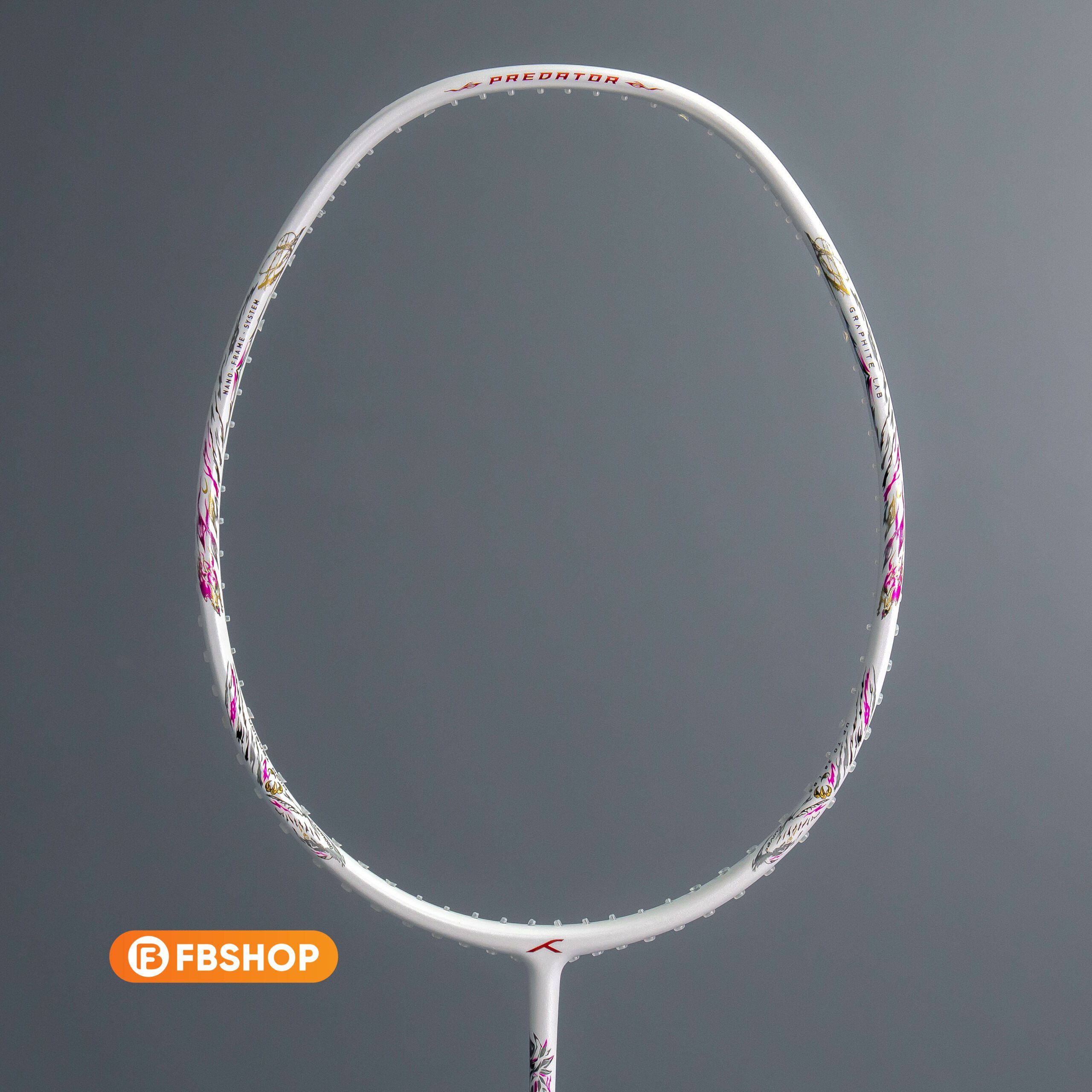 Vợt Hundred Predator 84 Extreme thể hiện khả năng tấn công mạnh mẽ