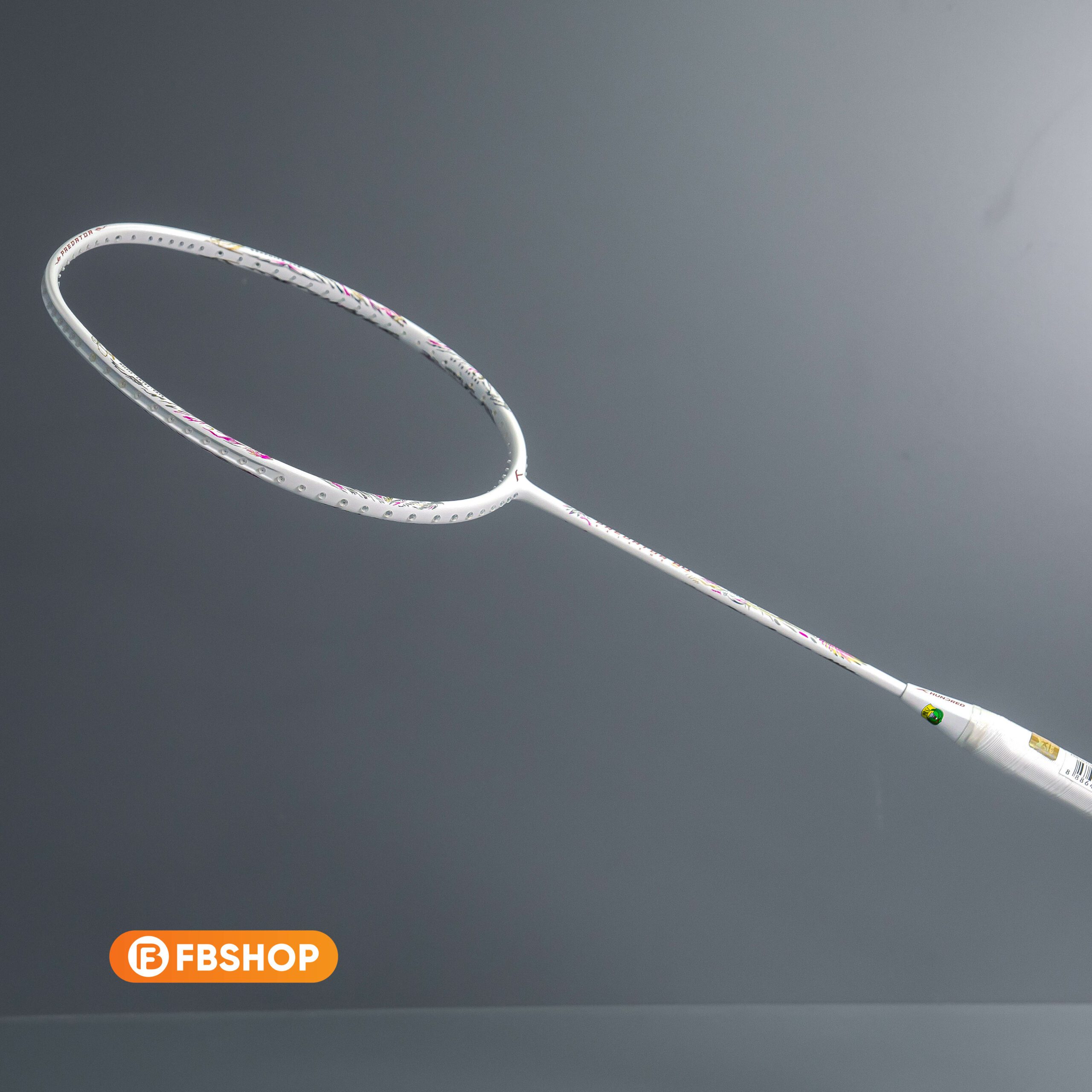 Predator 84 Extreme là cây vợt phù hợp với lối đánh thiên công
