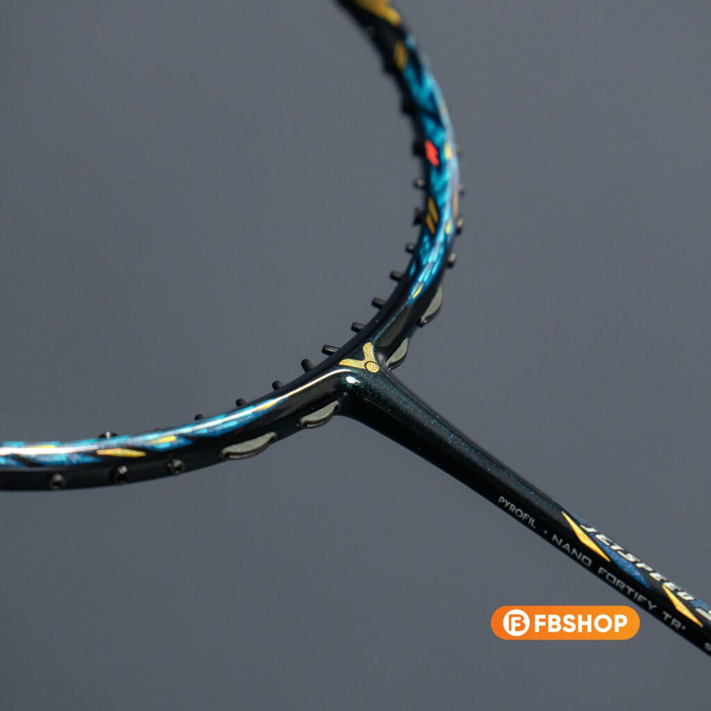 Vợt Cầu Lông Victor Jetspeed S12 II R nhận được đánh giá tích cực đến từ cộng đồng lông thủ 