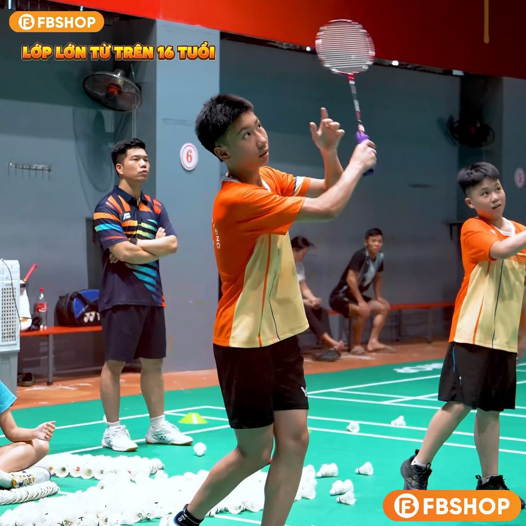 Cầu lông dễ chơi, phù hợp với mọi lứa tuổi