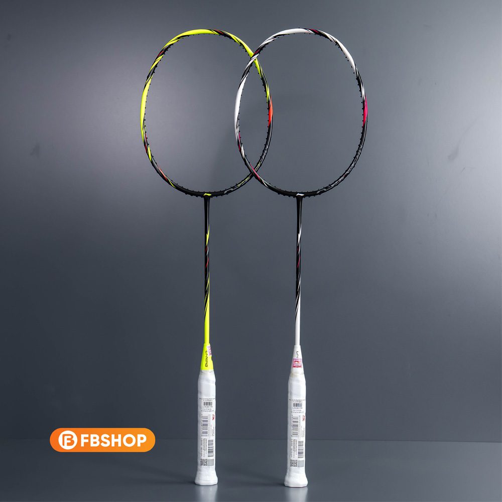Vợt Bladex Assassin sở hữu 2 phiên bản màu sắc là Đen Trắng và Đen Vàng Neon