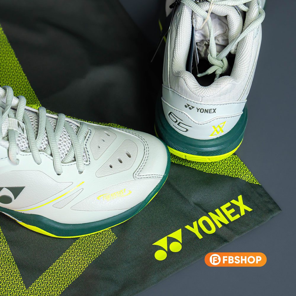 Giày SHB 65Z VA là siêu phẩm kết hợp giữa Yonex và nhà vô địch Viktor Axelsen
