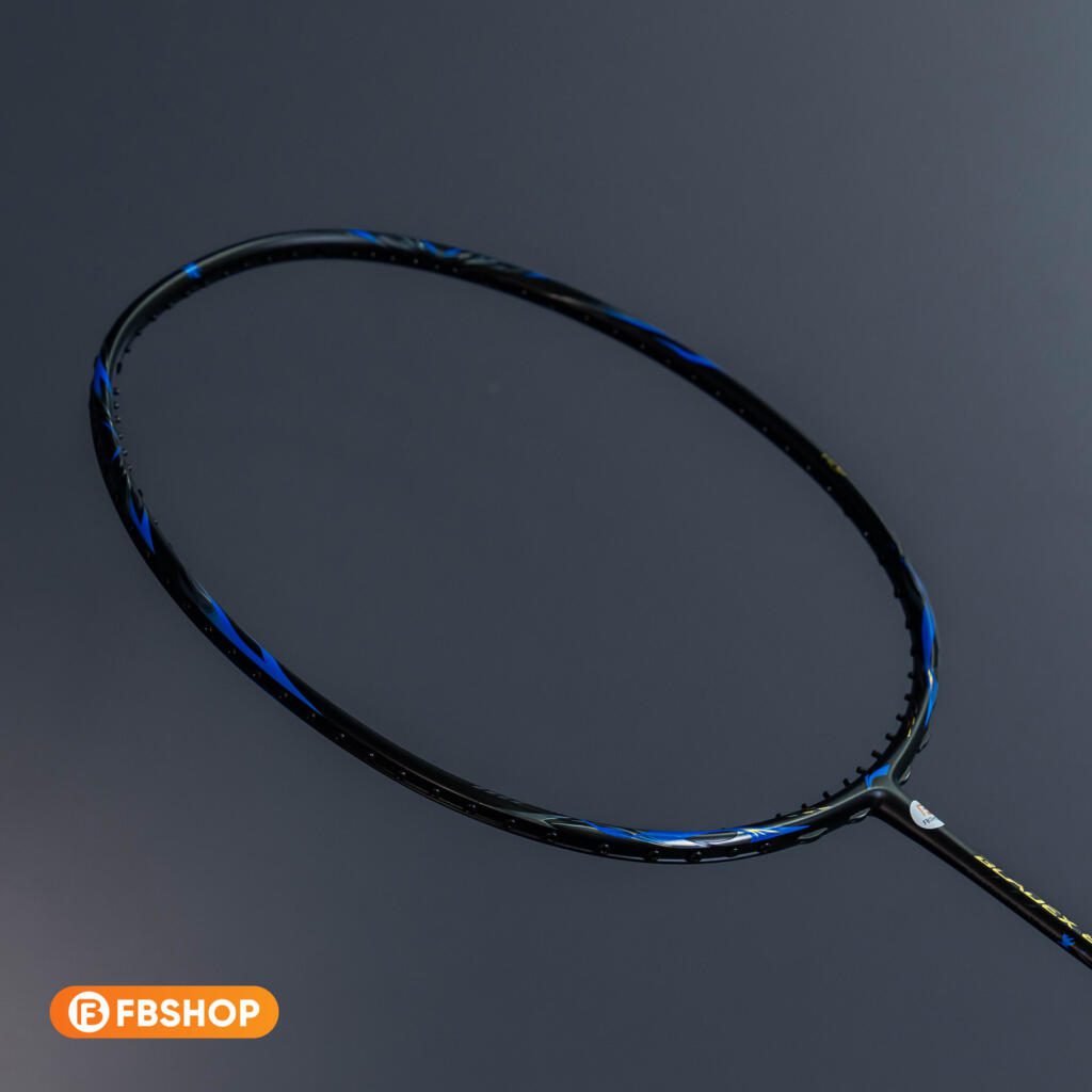 Bladex 800 Speed mang lại cảm giác nhẹ nhàng, thanh thoát hơn so với HS Plus
