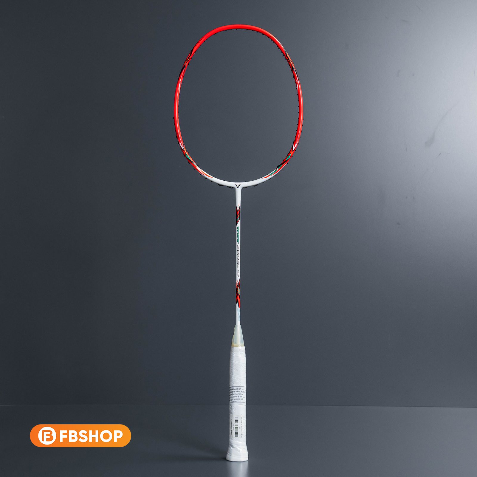 Victor Thruster Ryuga CLS Cam Trắng Victor Thruster Ryuga CLS Cam Trắng