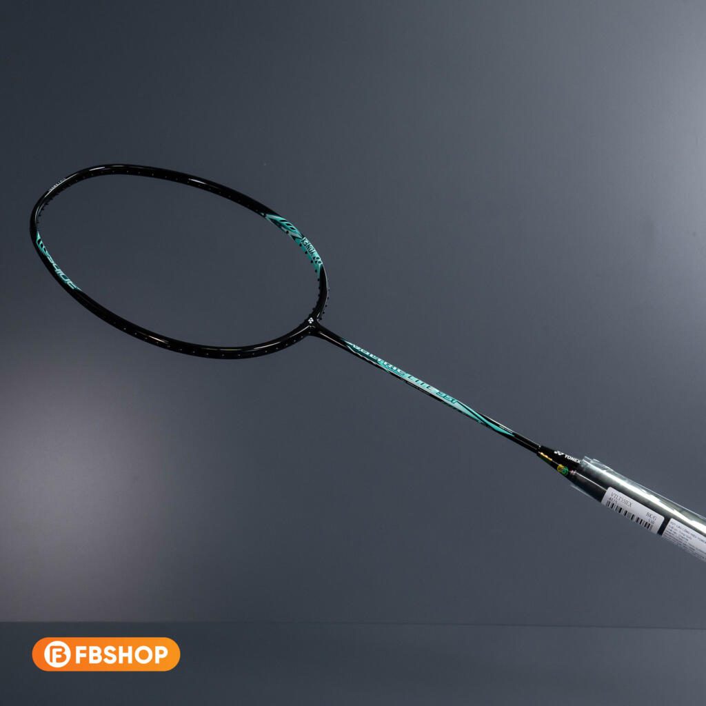 Yonex Voltric Lite 35i gây ấn tượng với người chơi nhờ khả năng tấn công cực kỳ ấn tượng Yonex Voltric Lite 35i gây ấn tượng với người chơi nhờ khả năng tấn công cực kỳ ấn tượng