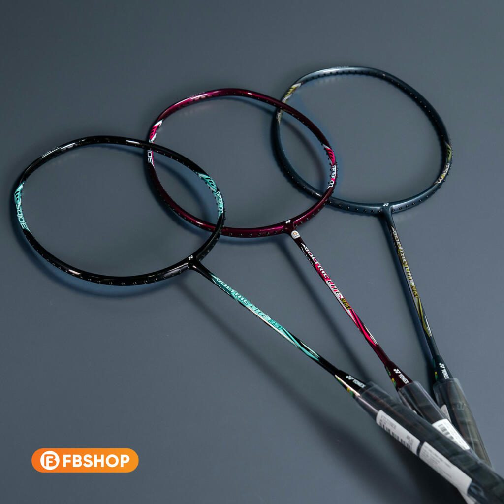 Yonex Voltric Lite 35i với ba phân loại màu đa dạng đầy đẹp mắt 