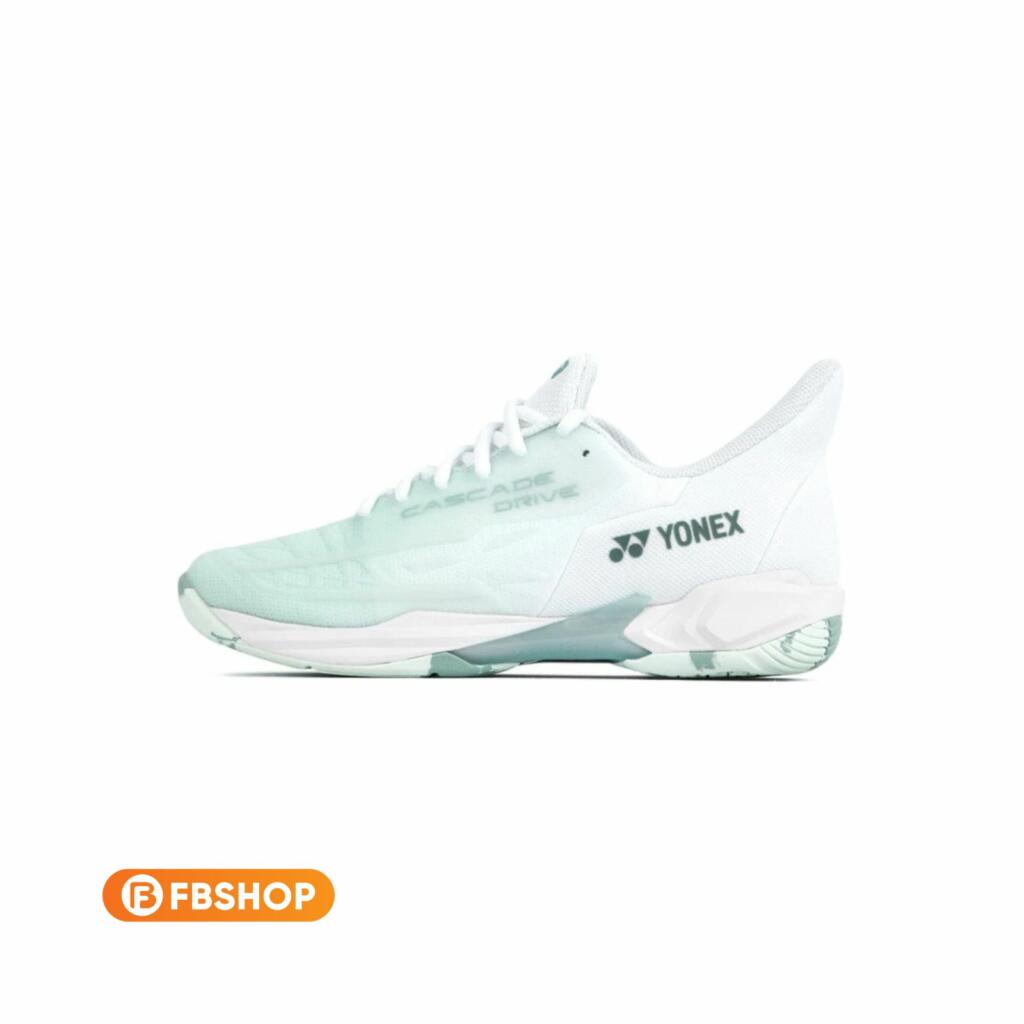 Giày Cầu Lông Yonex Cascade Drive 2 mang đến cho người chơi cảm giác vững ngay từ những bước chạy đầu tiên Giày Cầu Lông Yonex Cascade Drive 2 mang đến cho người chơi cảm giác vững ngay từ những bước chạy đầu tiên