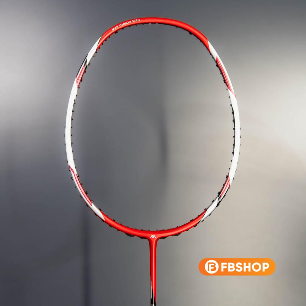Phần khung vợt được làm từ Carbon cho khả năng chịu lực tối ưu và hiệu quả Phần khung vợt được làm từ Carbon cho khả năng chịu lực tối ưu và hiệu quả